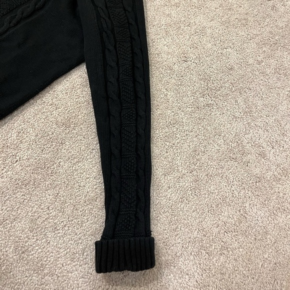 Chaps V-Neck Cable Knit Sweater - Picture 4 of 6